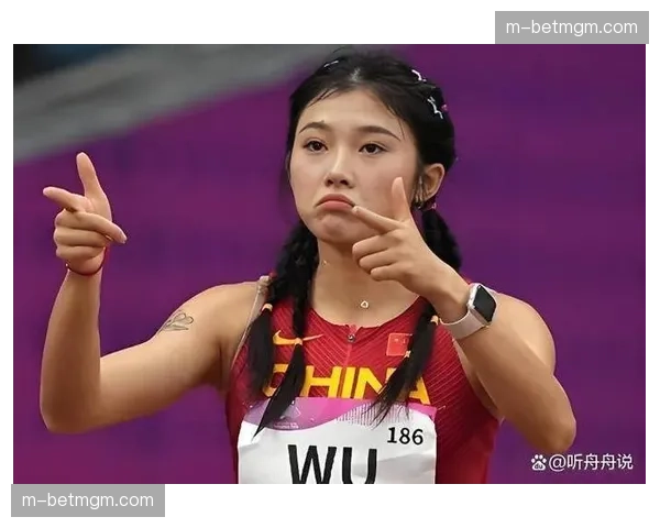 突发：女子400自决赛有选手抢跳，比赛重新开始