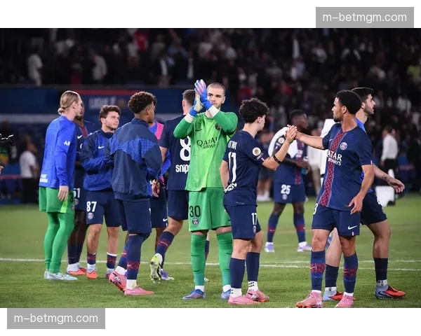 梅斯vs巴黎FC:升班马内战,保级压力下的六分战 梅斯vs巴黎FC:升班马内战,保级压力下的六分战