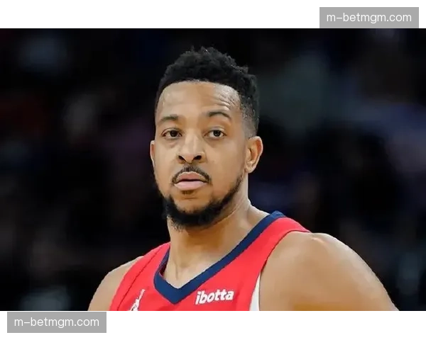 老鹰换走特雷杨得到麦科勒姆后，防守效率100.8跃居联盟第一